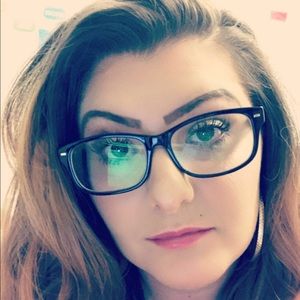 Meet your Posher, Candice